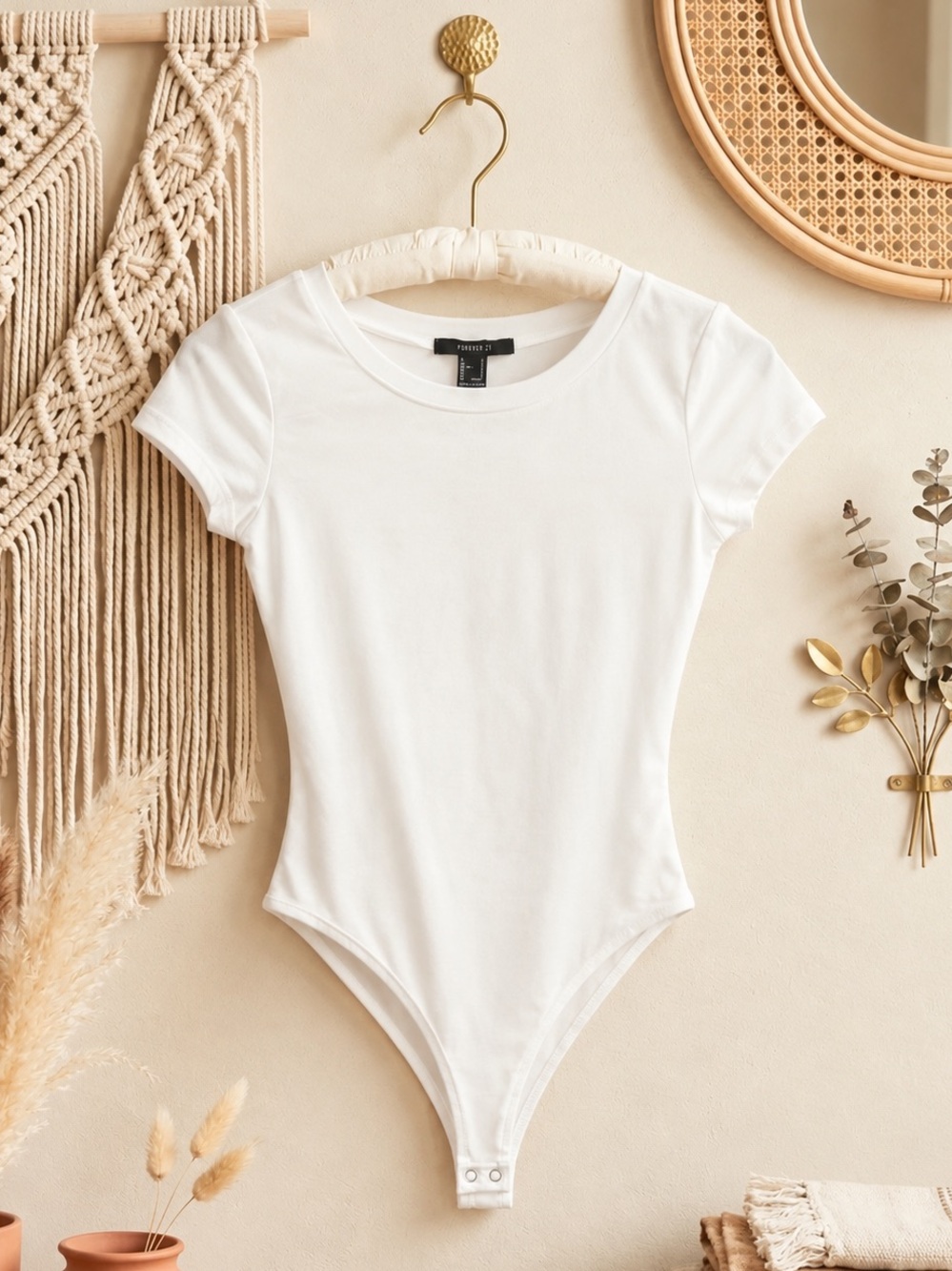 NWT Forever 21 White Short Sleeve Bodysuit